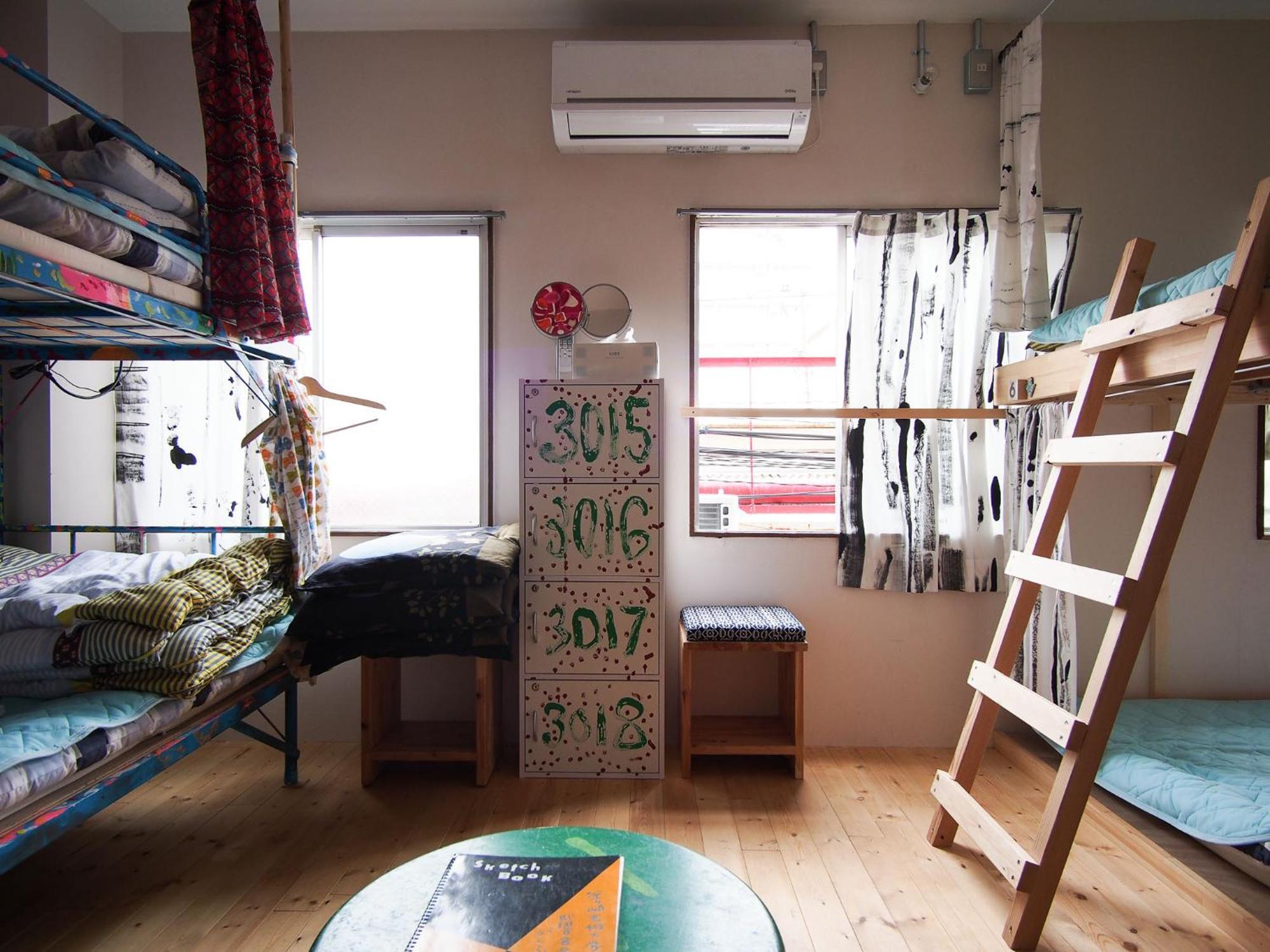 Kamagasaki University Of The Arts Cafe Garden Guest House Aka Cocoroom Osaka Exterior photo